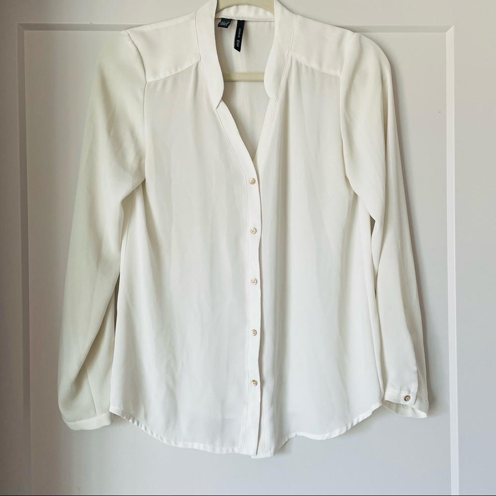 MNG Basics white button down top